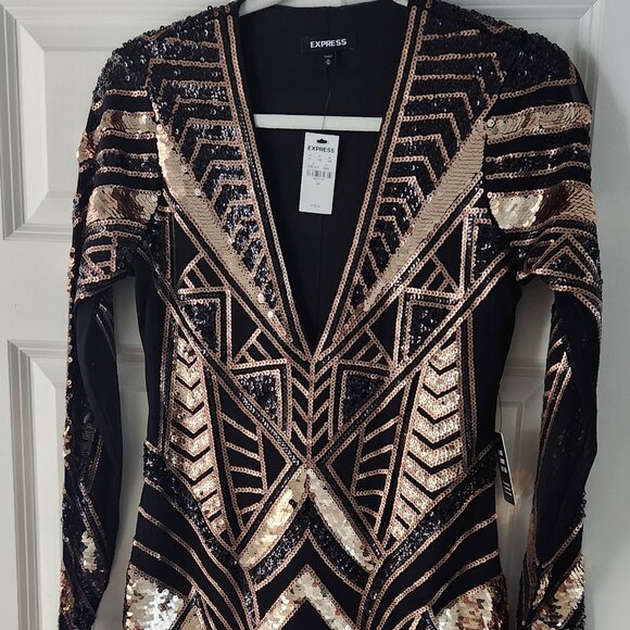 Express sequin cocktail dress NWT size medium - Picture 1 of 8